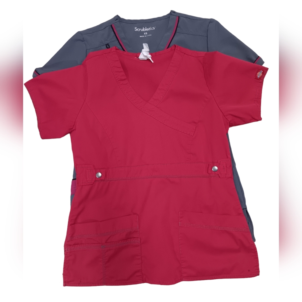 Bundle of 2 XS scrub tops